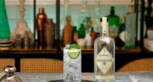 Hendrick’s presenta Absinthe, una curiosa y refrescante reinterpretación de la ‘Fée Verte’