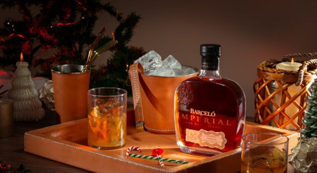 Barceló Imperial y los artesanos del cuero Sol y Luna se unen para vestir tu mueble bar esta Navidad