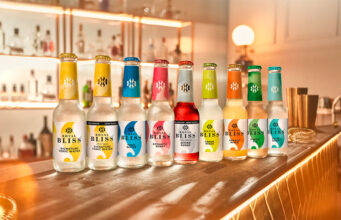 Royal Bliss celebra seis años de éxito con una imagen renovada