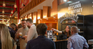 Bar Experience Málaga by Ginebralia, el encuentro profesional de los “Mix Lovers”