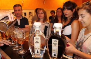 Los licores tradicionales de Alicante se convierten en cócteles