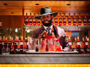 The World’s 50 Best Bars Negronis de Cine y mixología creativa con los mejores bartenders Frederick Castillo
