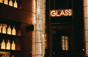 El Urban arranca nueva temporada en el Glass con una propuesta de bocados firmada por Cebo