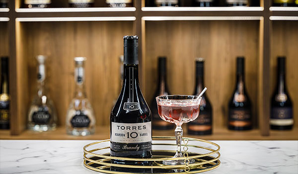 Torres Brandy experimenta con barricas de Bourbon para dar a su marca insignia un acabado especial