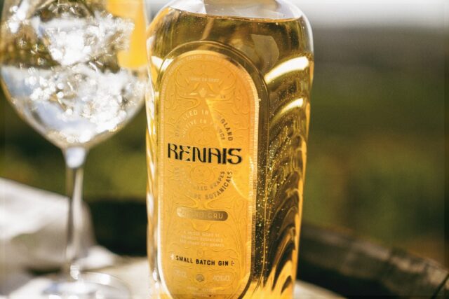 Llega a España y Portugal la ginebra cofundada por Alex y Emma Watson