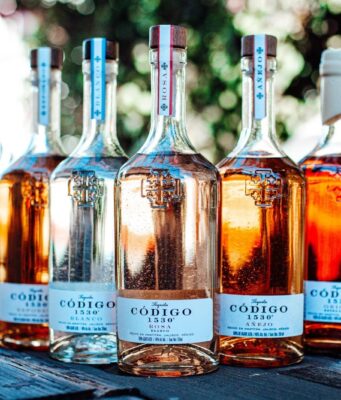 Tequila premium Codigo 1530