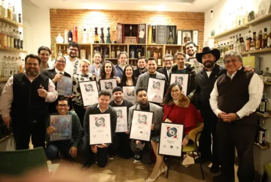 EL CRT NOMBRA A SUS NUEVAS EMBAJADAS DEL TEQUILA EN ESPAÑA