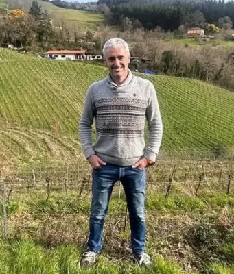 Txakoli de Álava: frescura atlántica con alma de Ayala