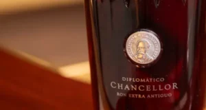 DIPLOMÁTICO “CHANCELLOR”, EL RON MÁS EXCLUSIVO DE SU COLECCIÓN