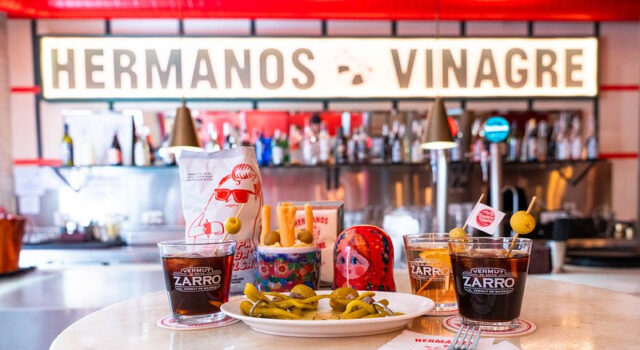 Zarro reparte vermut gratis