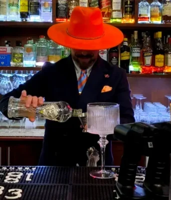 El Spritz ha muerto, larga vida al paraíso Cóctel Salvia Limone Mezcal