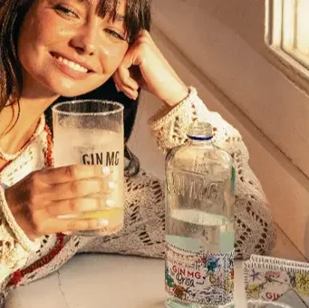 Gin MG presenta Brisa: su nueva ginebra inspirada en las noches de la Barceloneta Gin MG presenta Brisa: su nueva ginebra inspirada en las noches de la Barceloneta