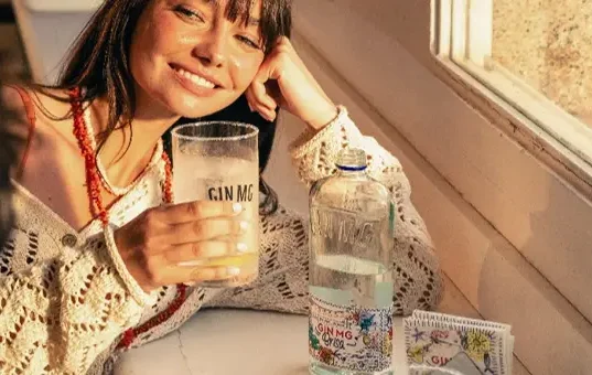 Gin MG presenta Brisa: su nueva ginebra inspirada en las noches de la Barceloneta Gin MG presenta Brisa: su nueva ginebra inspirada en las noches de la Barceloneta