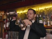 TODOS LOS BARTENDERS SE PARECEN