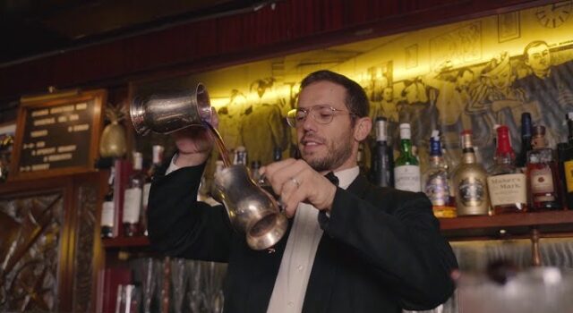 TODOS LOS BARTENDERS SE PARECEN