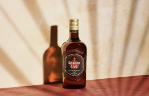 Havana Club 7 renueva su botella con un diseño que rinde homenaje al alma, la arquitectura y la energía de La Habana.